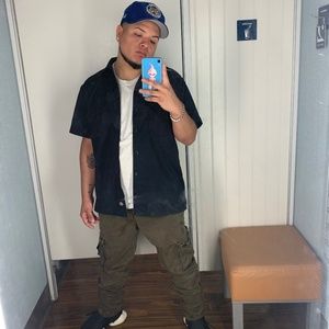 Meet your Posher, Jonathan